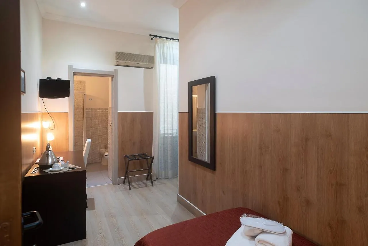 Hotel Tonic Palermo 3*,  Italy