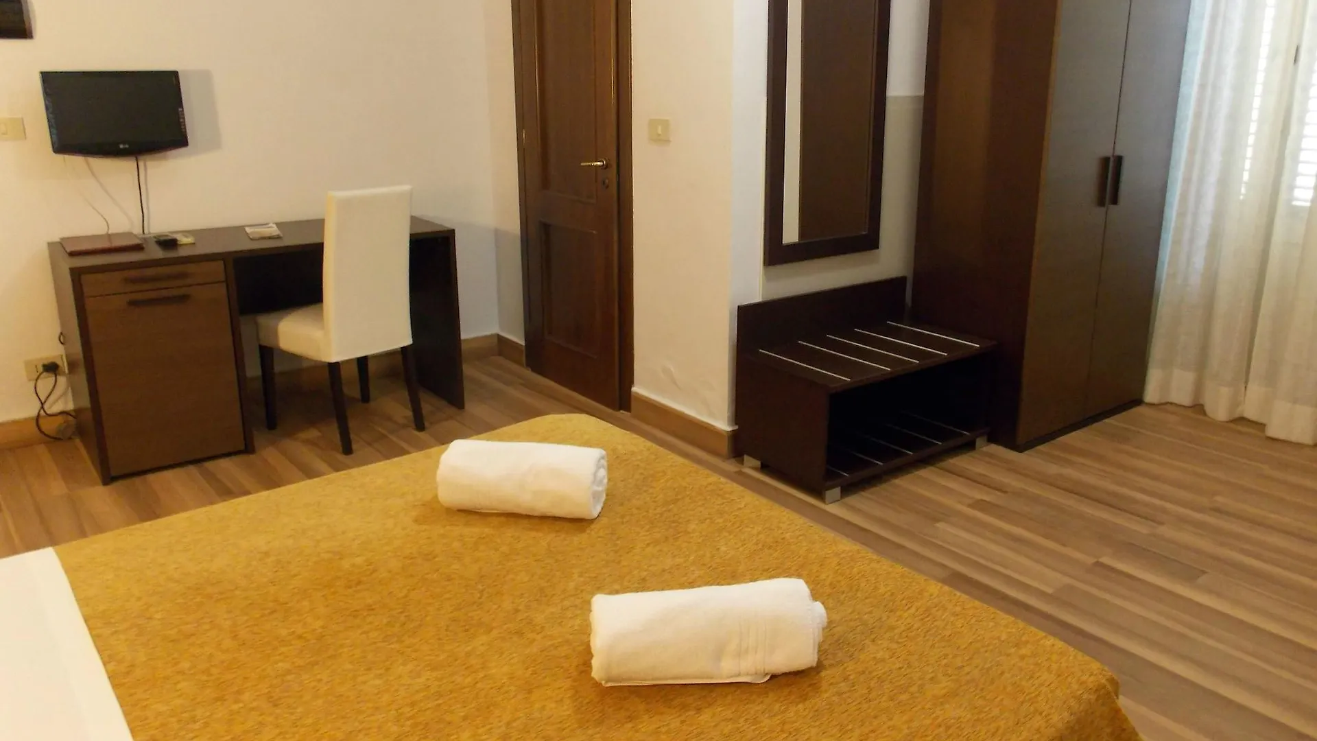 Hotel Tonic Palermo 3*,