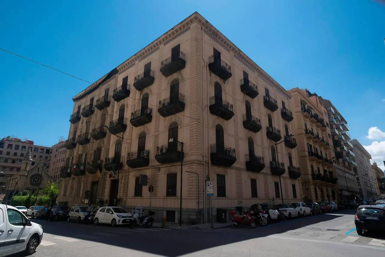 Hotel Tonic Palermo 3*,  Italien