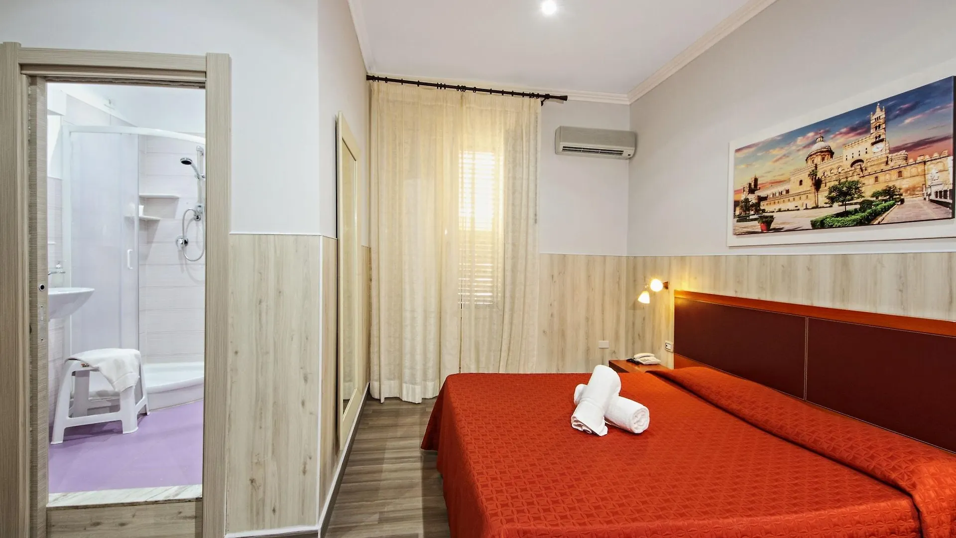 Hotel Tonic Palermo 3*,  Italien